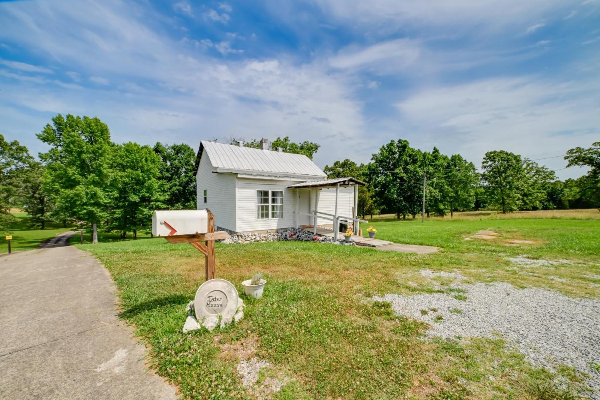Serene Mcewen Cottage About 2 Mi To Golf Course! Buitenkant foto