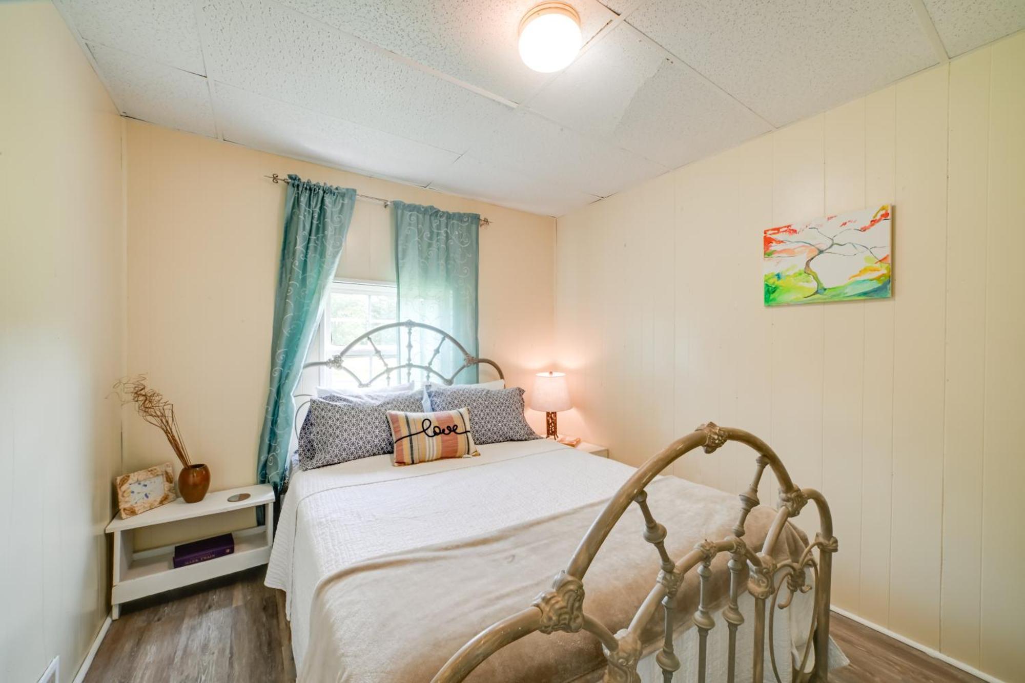 Serene Mcewen Cottage About 2 Mi To Golf Course! Buitenkant foto