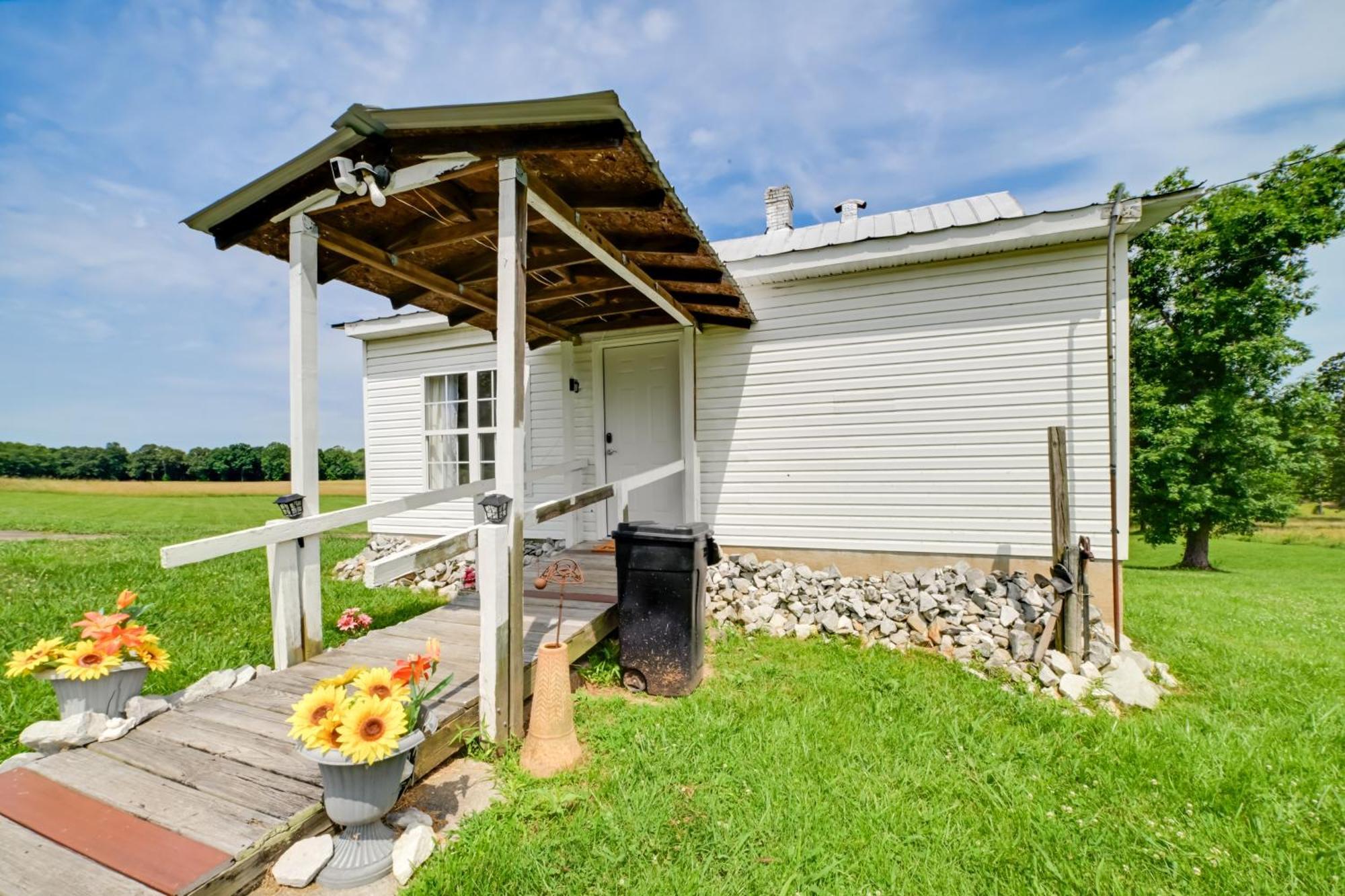 Serene Mcewen Cottage About 2 Mi To Golf Course! Buitenkant foto